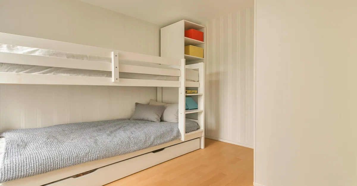 Bicama com cama auxiliar