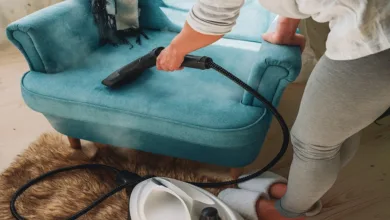 limpar estofados e tapetes em casa